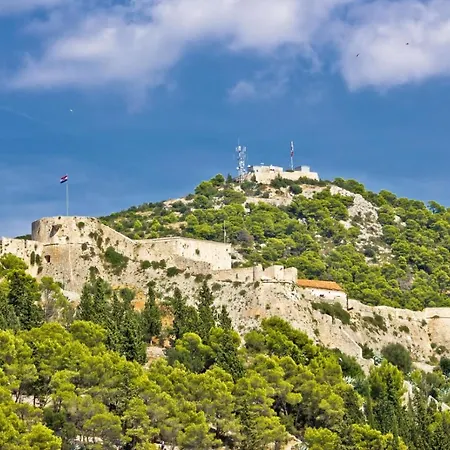 Apartment In With Sea Views, Terrace, Air Conditioning, Wifi 3615-5 Hvar Town